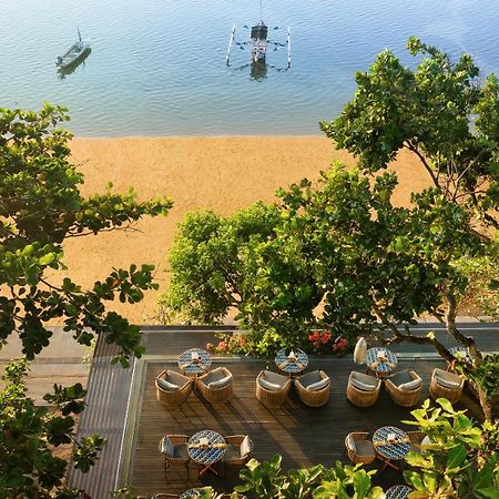 Maya Sanur Resort & Spa Exteriér fotografie View of the beach from the hotel