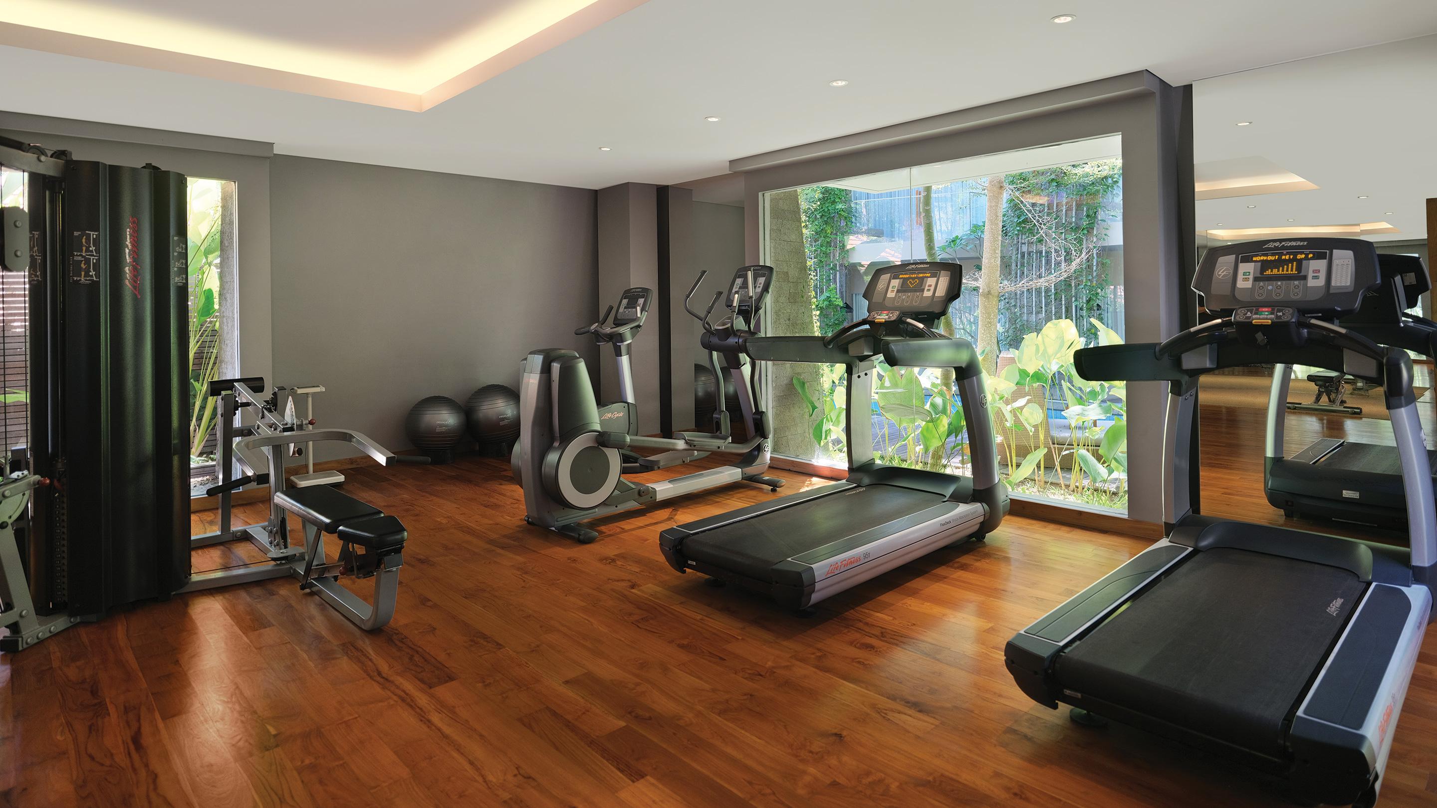 Maya Sanur Resort & Spa Exteriér fotografie The gym at the hotel