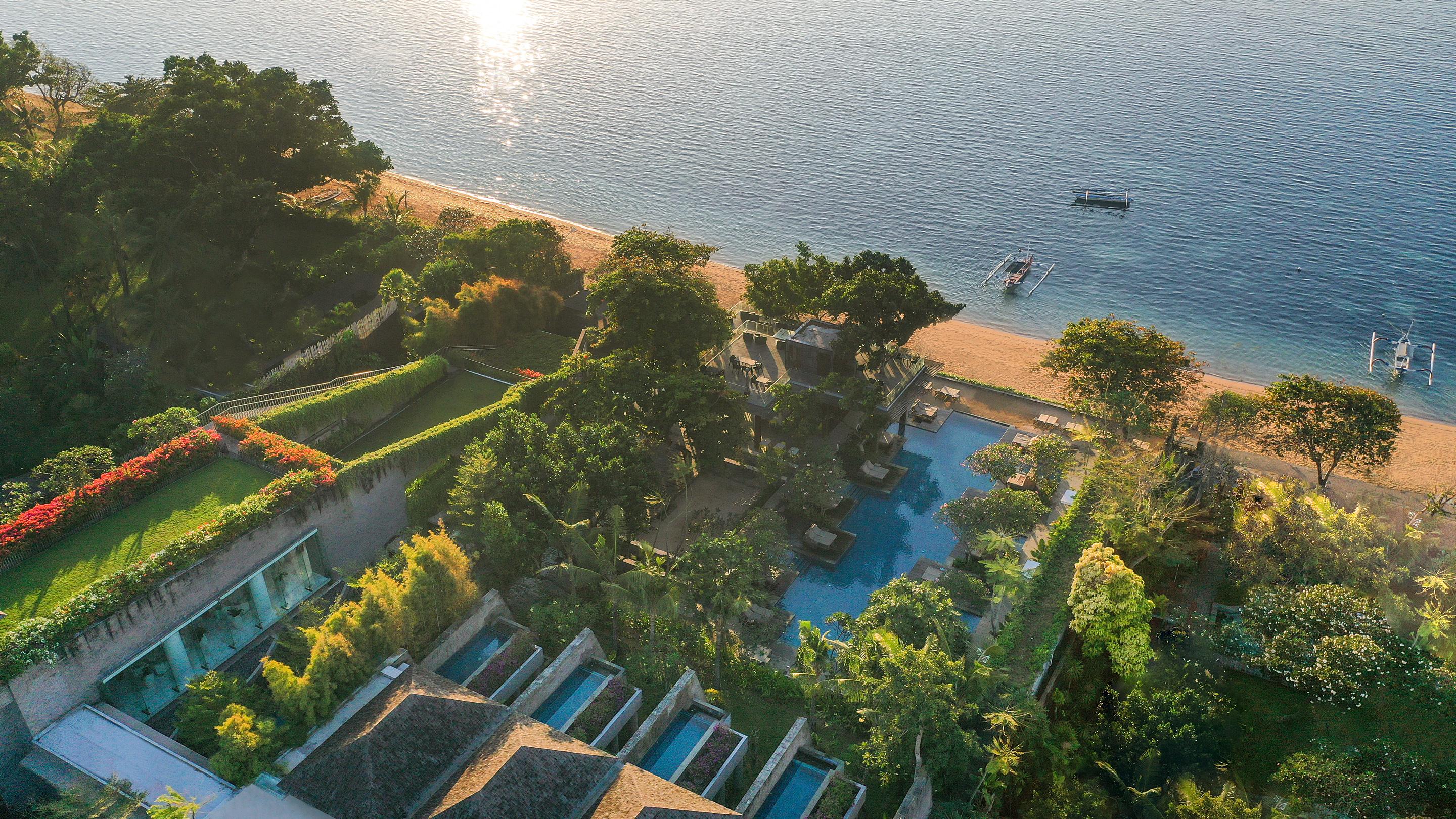 Maya Sanur Resort & Spa Exteriér fotografie Aerial view of the resort